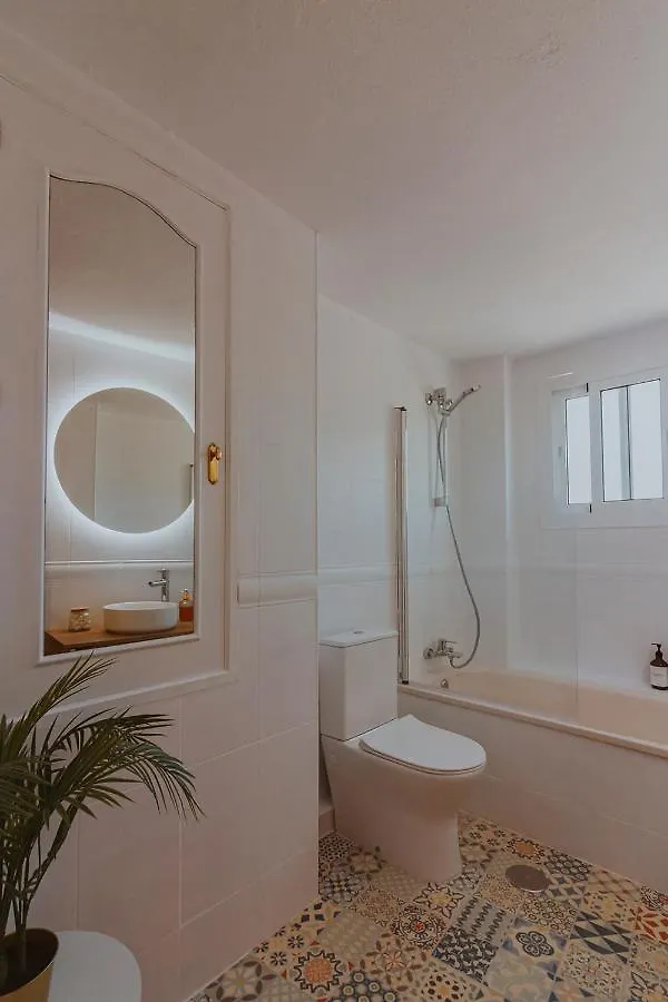 Apartamento Con Gran Terraza Junto A La Playa Торремолинос 0*,