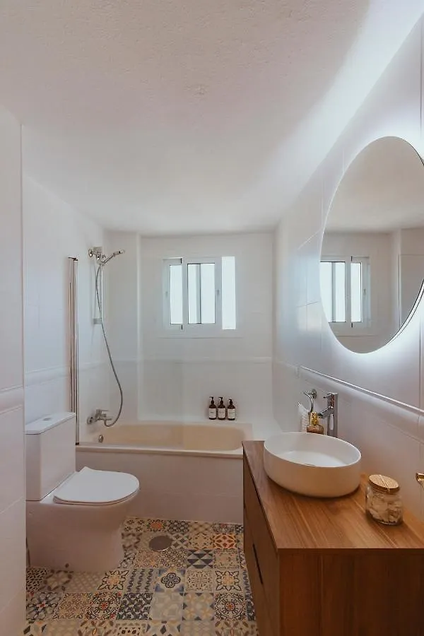 Apartamento Con Gran Terraza Junto A La Playa Торремолинос
