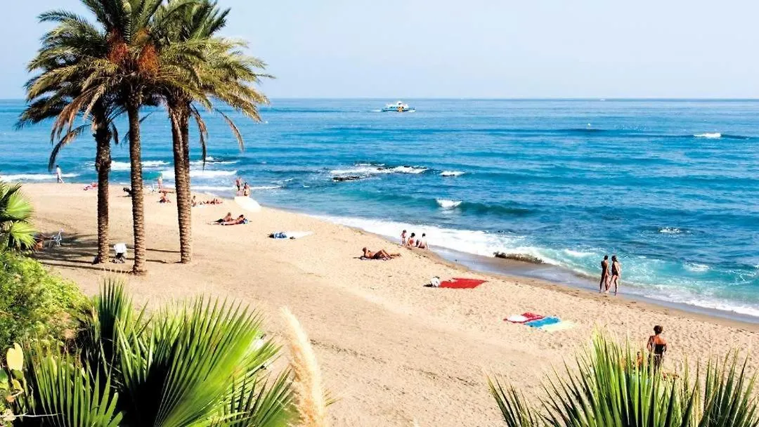 Апартаменты Apartamento Con Gran Terraza Junto A La Playa Торремолинос