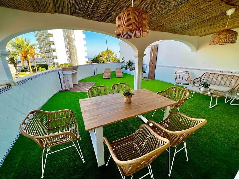 Apartamento Con Gran Terraza Junto A La Playa Torremolinos 0*,
