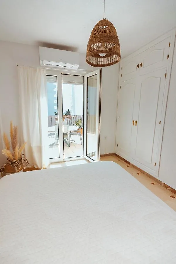 Apartamento Con Gran Terraza Junto A La Playa Torremolinos 0*,